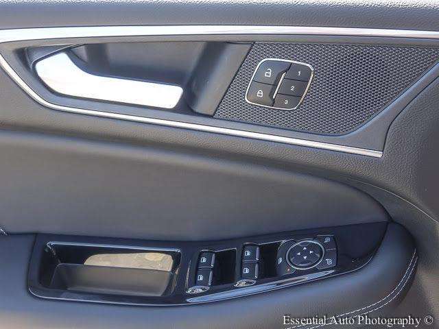 2017 Ford Edge AWD Sport 4dr Crossover